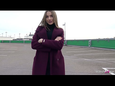 ❤️ SAKSALAINEN PARTIOLAINEN ON UNELMA KOSKETTAA STEELE, PARKKIPAIKALLA TELLTALE JA SEKSIKÄS RAHAA VARTEN ❤️ Seksivideo at fi.chancel.top ❤
